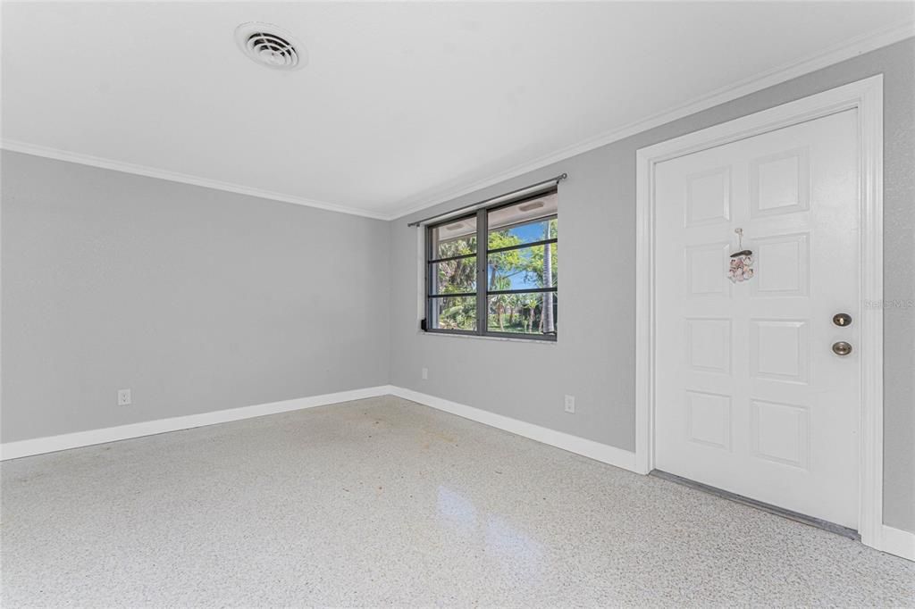 Active With Contract: $519,900 (2 beds, 2 baths, 1620 Square Feet)