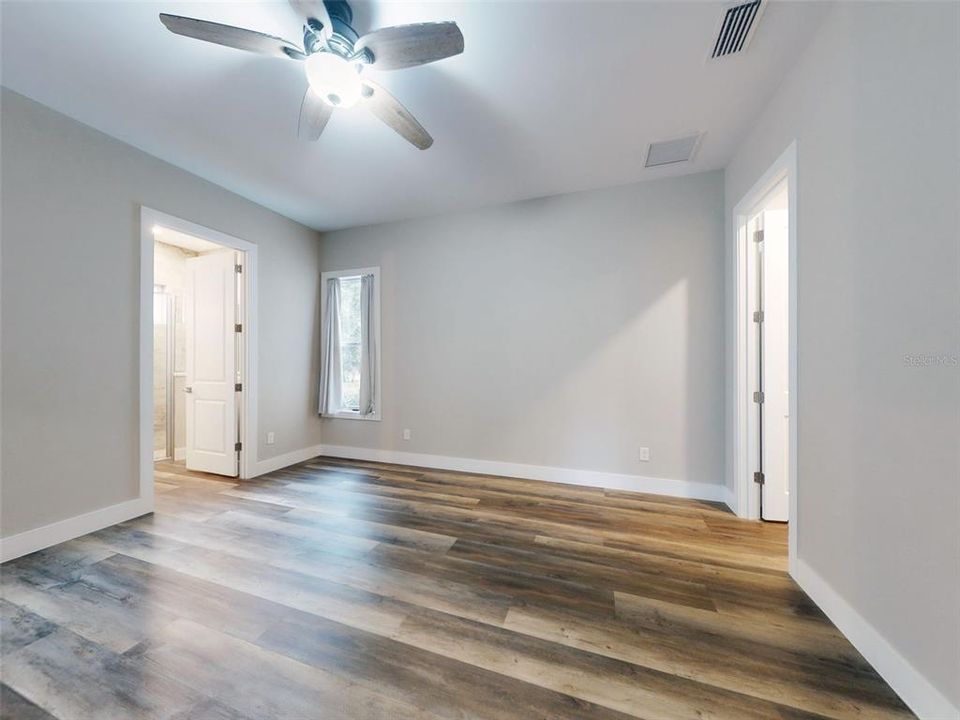 На продажу: $835,000 (3 спален, 2 ванн, 1877 Квадратных фут)