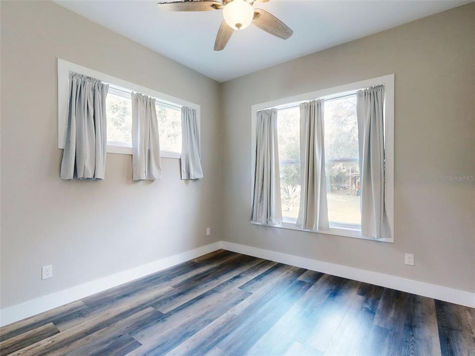 На продажу: $835,000 (3 спален, 2 ванн, 1877 Квадратных фут)