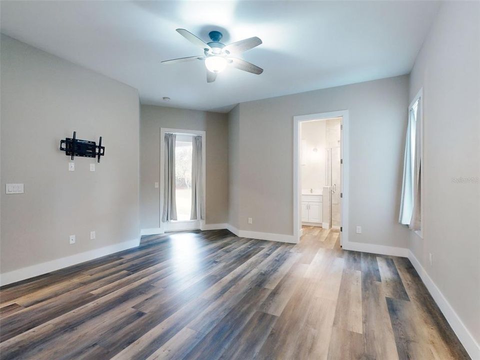 На продажу: $835,000 (3 спален, 2 ванн, 1877 Квадратных фут)