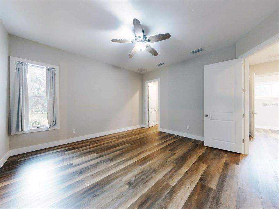 На продажу: $835,000 (3 спален, 2 ванн, 1877 Квадратных фут)