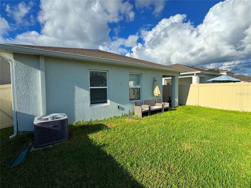 На продажу: $345,000 (4 спален, 2 ванн, 1665 Квадратных фут)