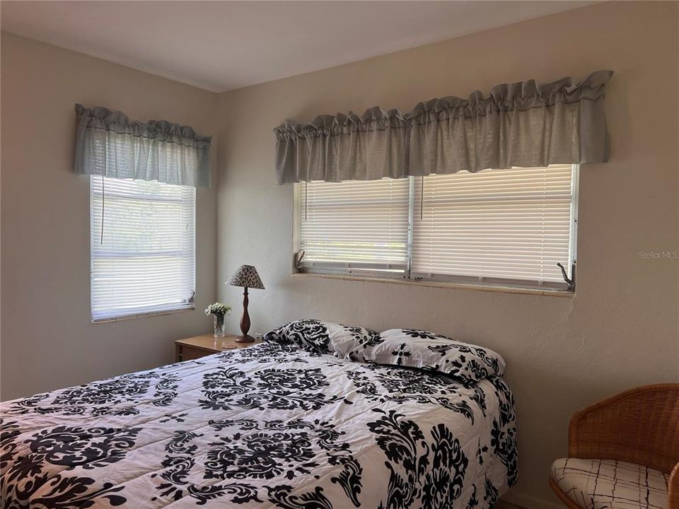 For Rent: $2,100 (3 beds, 3 baths, 1516 Square Feet)