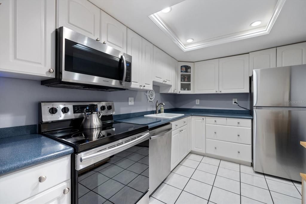 Под контрактом: $147,500 (2 спален, 2 ванн, 940 Квадратных фут)