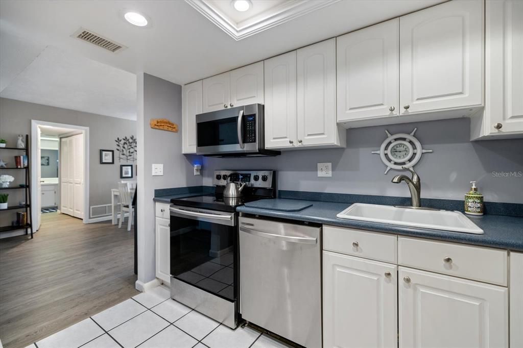 Под контрактом: $147,500 (2 спален, 2 ванн, 940 Квадратных фут)