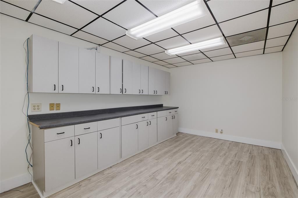 待售: $74,400 (0 贝兹, 0 浴室, 6144 平方英尺)