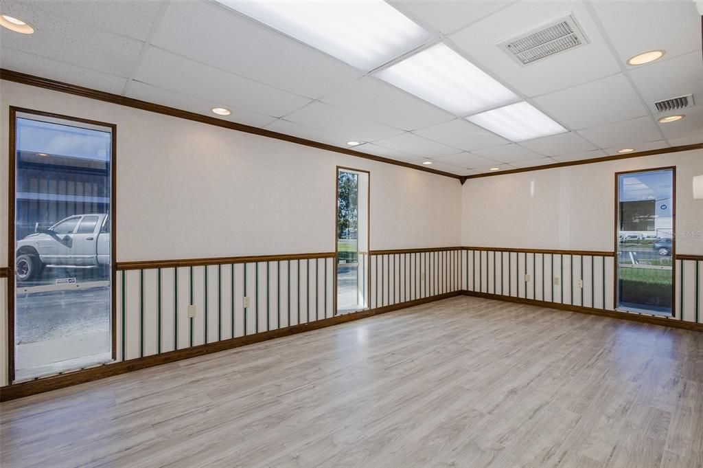 待售: $74,400 (0 贝兹, 0 浴室, 6144 平方英尺)