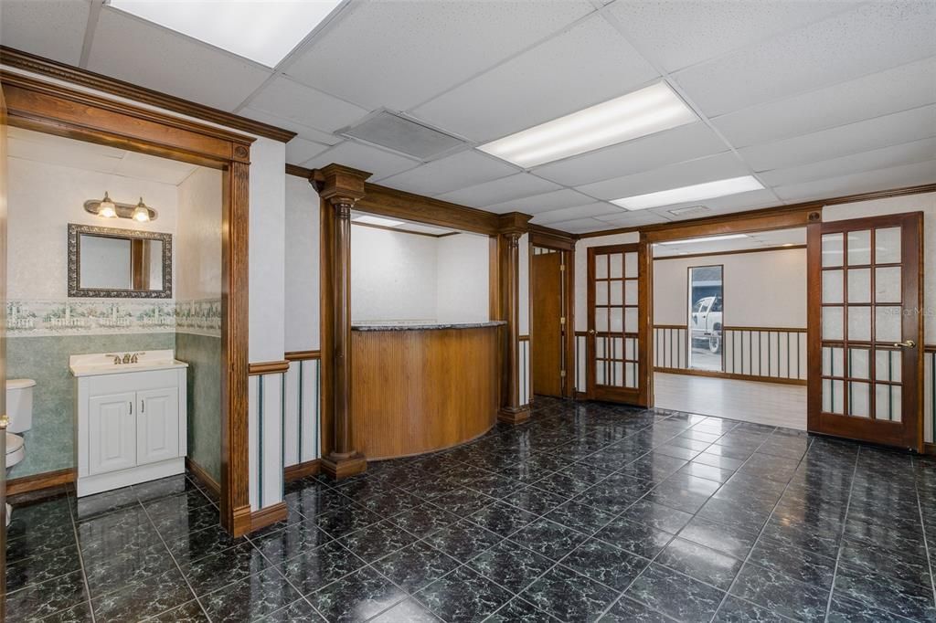 待售: $74,400 (0 贝兹, 0 浴室, 6144 平方英尺)