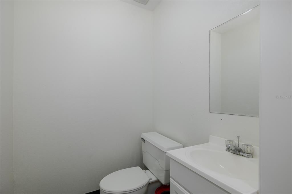 待售: $74,400 (0 贝兹, 0 浴室, 6144 平方英尺)