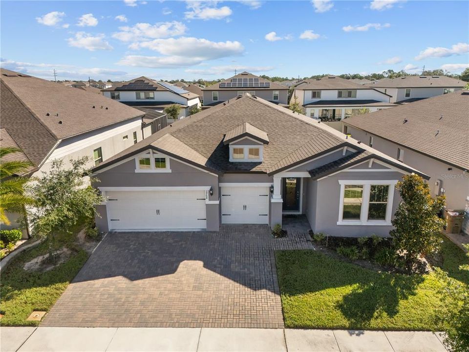 For Sale: $579,000 (4 beds, 3 baths, 2690 Square Feet)