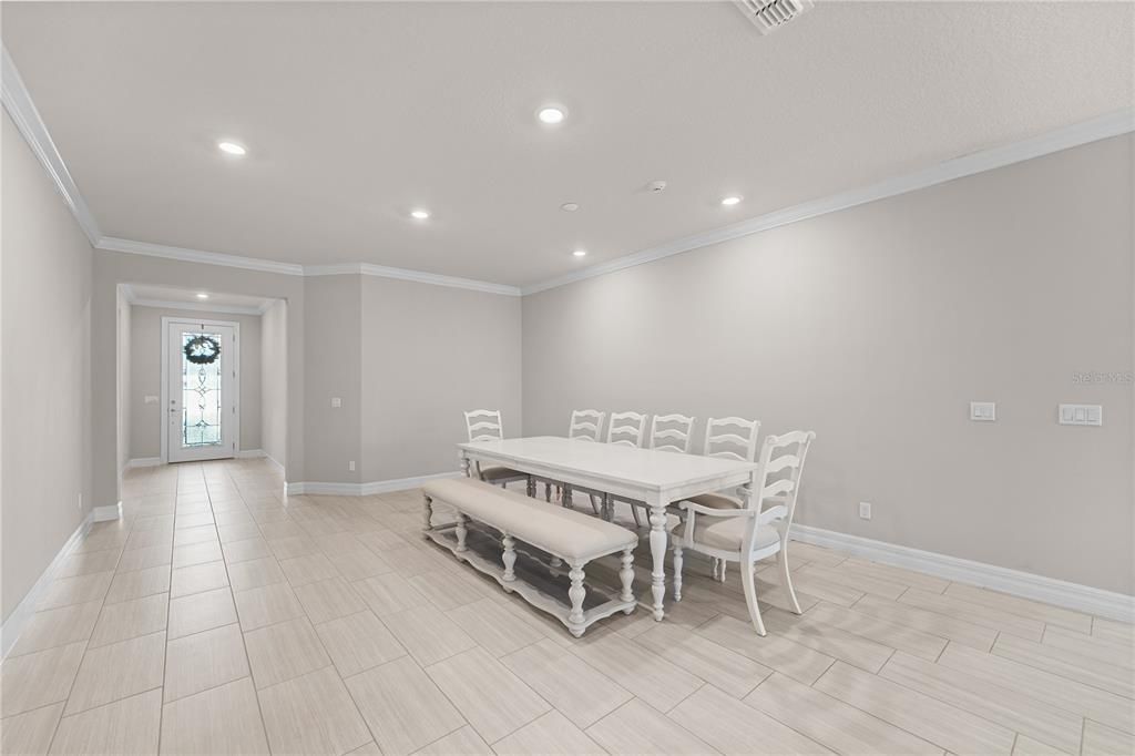 For Sale: $579,000 (4 beds, 3 baths, 2690 Square Feet)