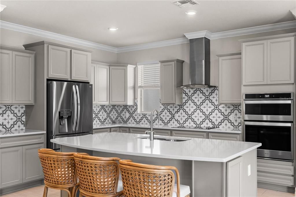 For Sale: $579,000 (4 beds, 3 baths, 2690 Square Feet)