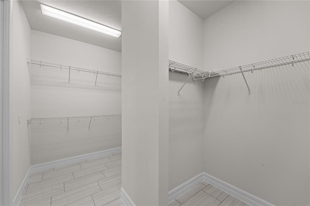 For Sale: $579,000 (4 beds, 3 baths, 2690 Square Feet)