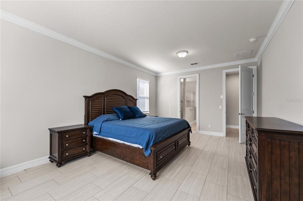 For Sale: $579,000 (4 beds, 3 baths, 2690 Square Feet)