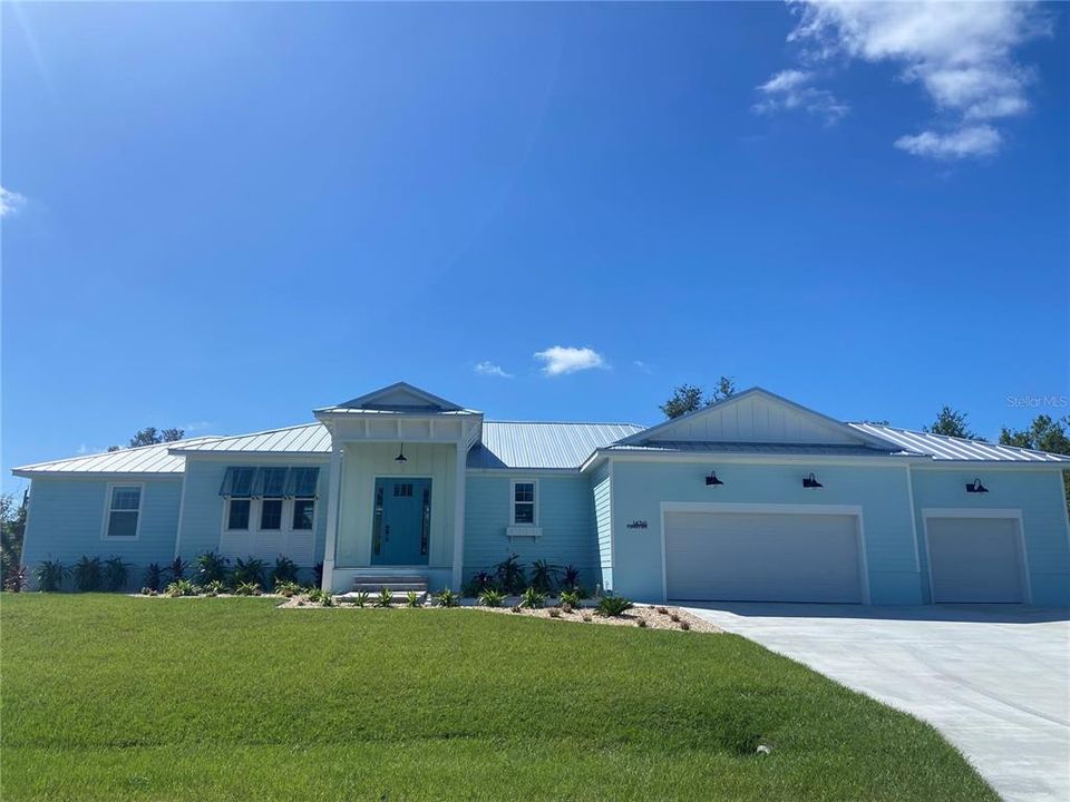 Recently Sold: $783,533 (3 beds, 2 baths, 2218 Square Feet)