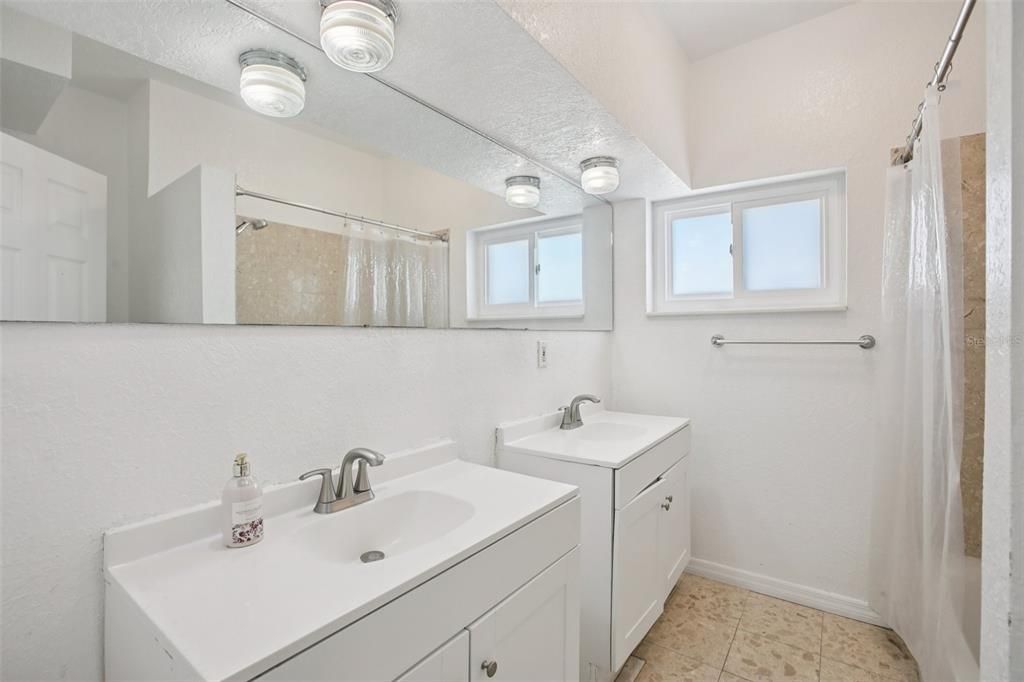 For Sale: $885,000 (4 beds, 2 baths, 2175 Square Feet)