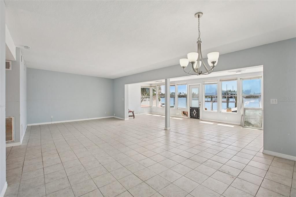 For Sale: $885,000 (4 beds, 2 baths, 2175 Square Feet)