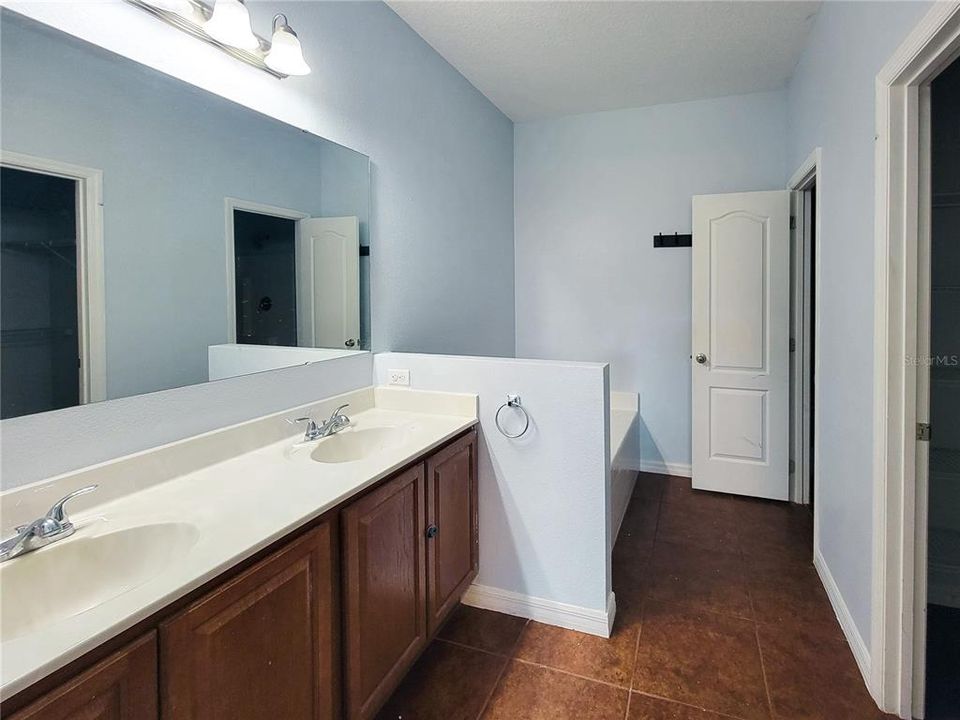 En Renta: $1,699 (3 camas, 2 baños, 1884 Pies cuadrados)