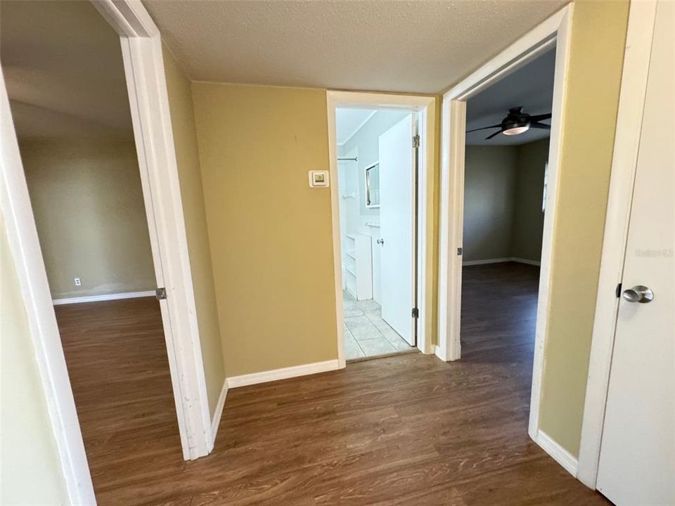 合同活跃: $144,750 (2 贝兹, 2 浴室, 1400 平方英尺)