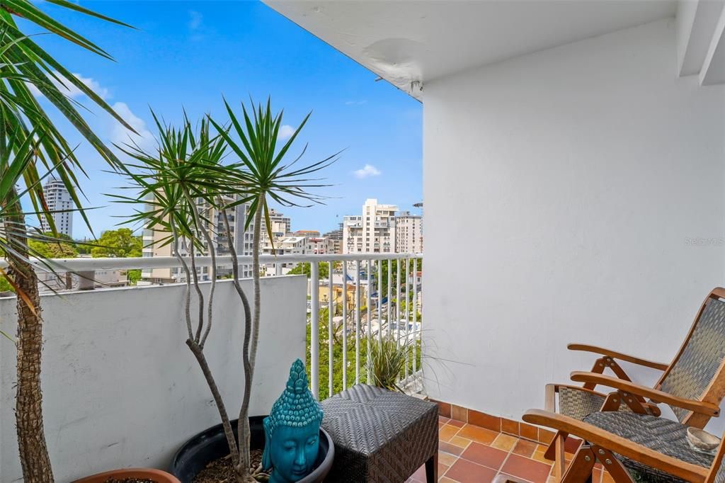 For Sale: $630,000 (3 beds, 2 baths, 1633 Square Feet)