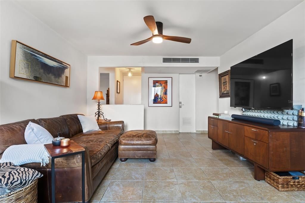 For Sale: $630,000 (3 beds, 2 baths, 1633 Square Feet)