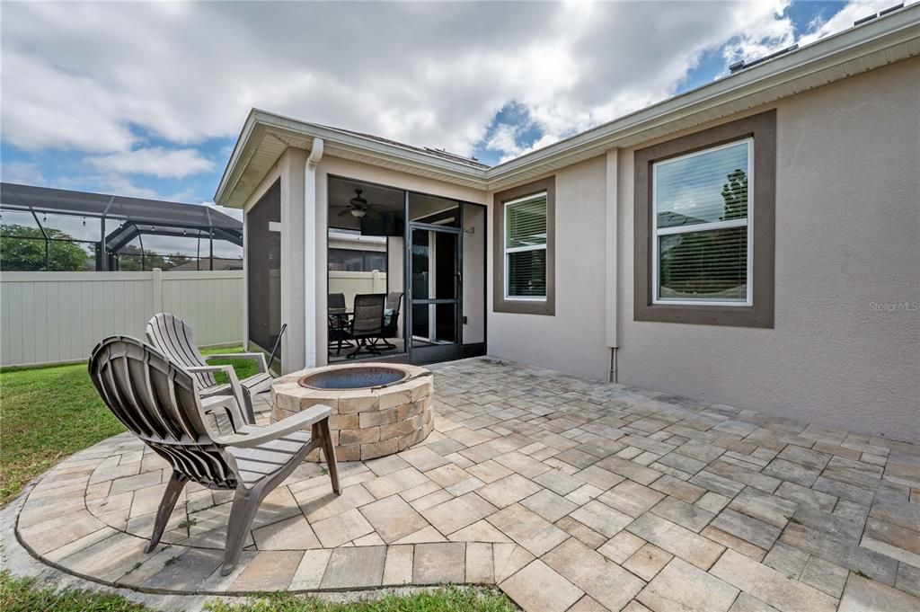 Active With Contract: $424,900 (4 beds, 3 baths, 2396 Square Feet)