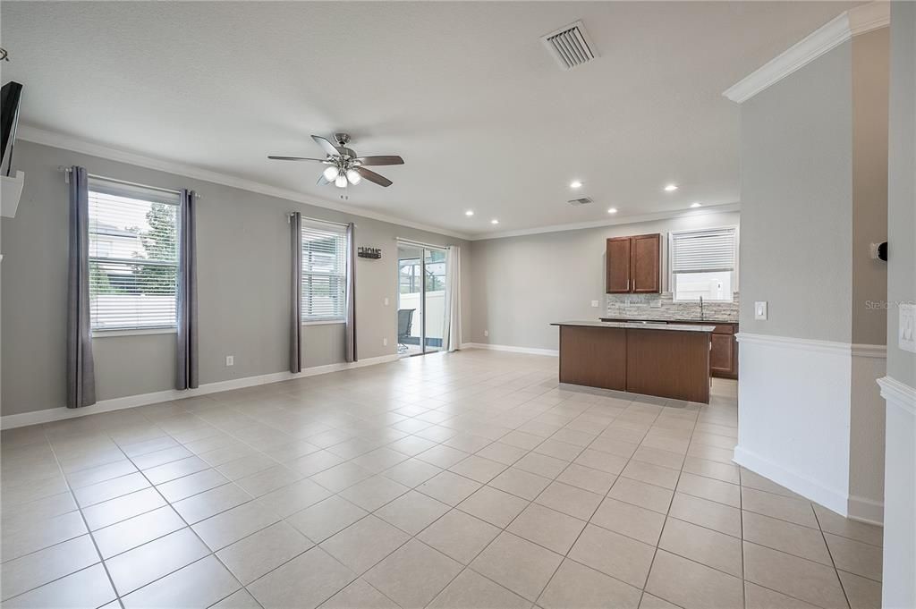 Active With Contract: $424,900 (4 beds, 3 baths, 2396 Square Feet)