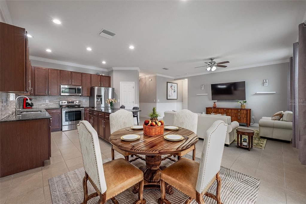 Active With Contract: $424,900 (4 beds, 3 baths, 2396 Square Feet)