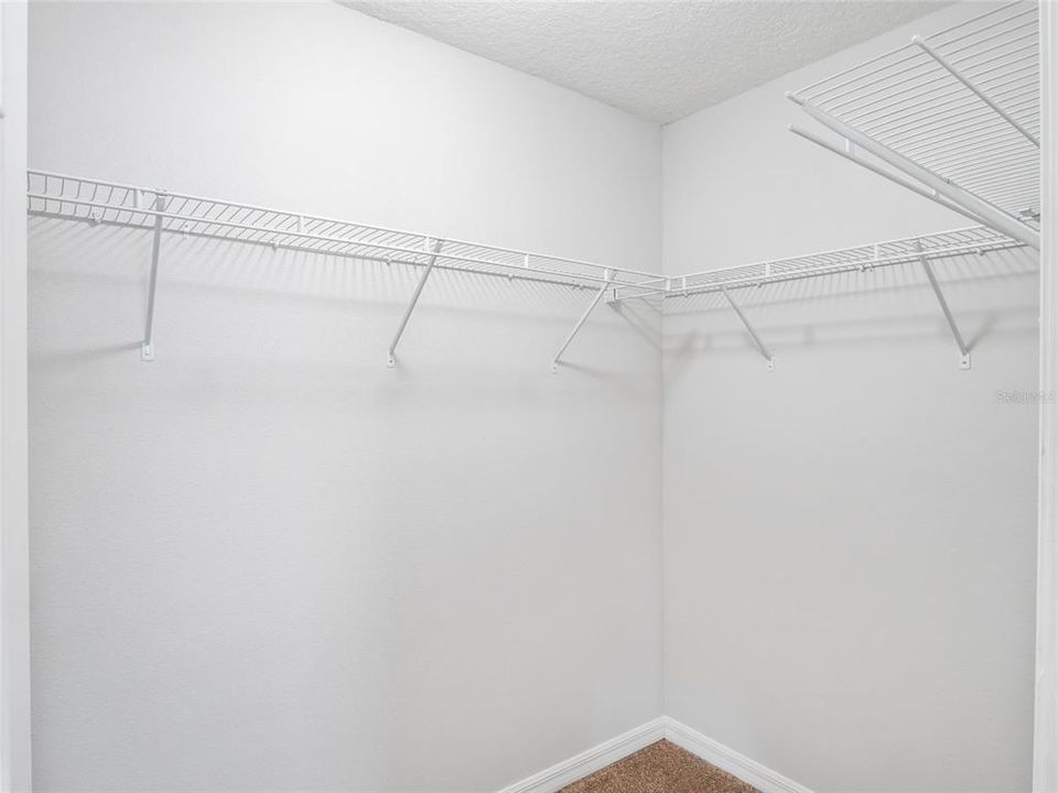 En Venta: $589,000 (3 camas, 3 baños, 2607 Pies cuadrados)