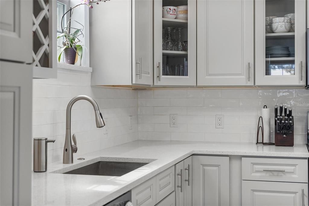 For Sale: $515,000 (4 beds, 2 baths, 2419 Square Feet)