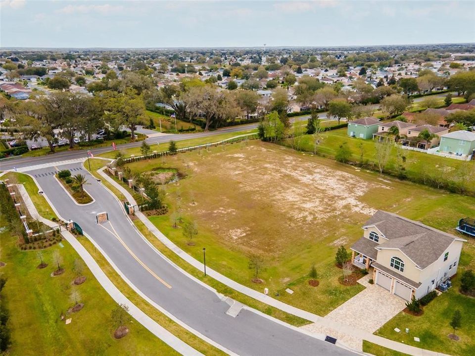 For Sale: $515,000 (4 beds, 2 baths, 2419 Square Feet)