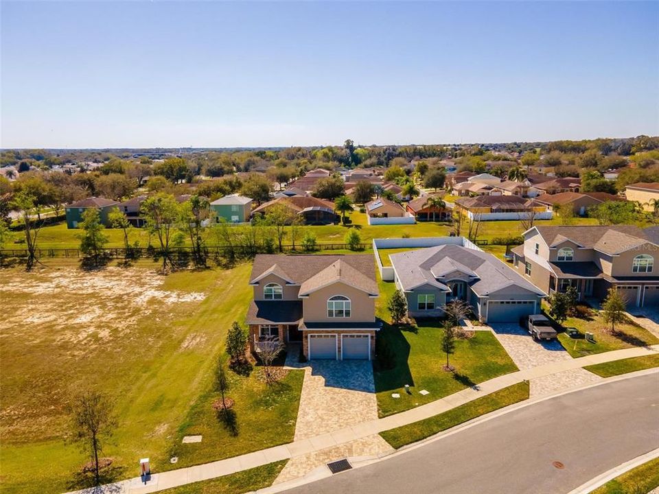 For Sale: $515,000 (4 beds, 2 baths, 2419 Square Feet)