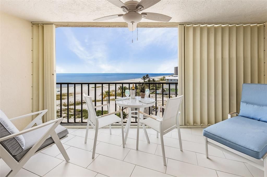 待售: $949,999 (2 贝兹, 2 浴室, 1235 平方英尺)