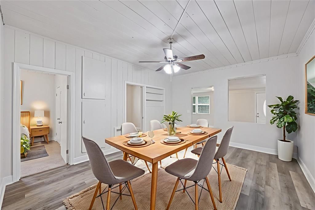 For Sale: $197,900 (3 beds, 2 baths, 934 Square Feet)