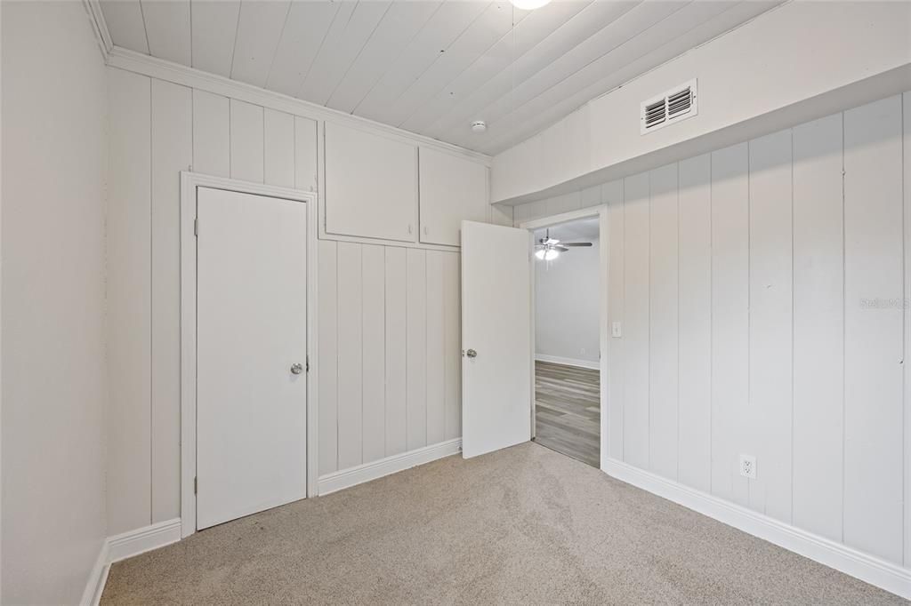 For Sale: $197,900 (3 beds, 2 baths, 934 Square Feet)