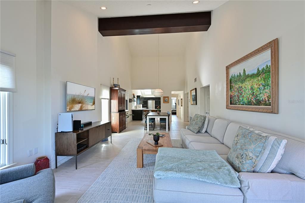 Active With Contract: $460,000 (2 beds, 2 baths, 1705 Square Feet)