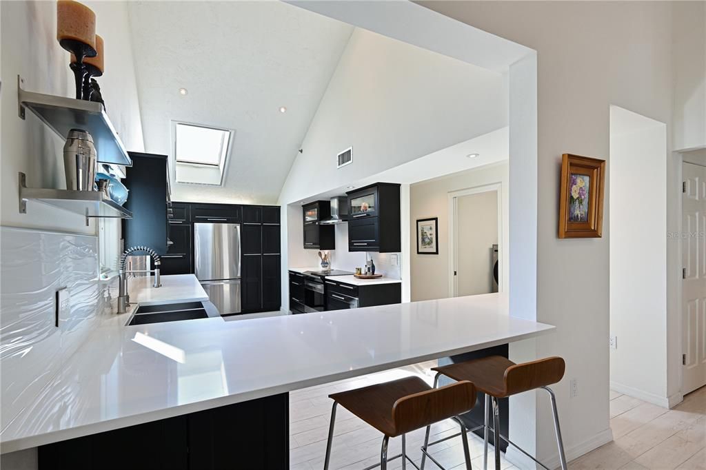 Active With Contract: $460,000 (2 beds, 2 baths, 1705 Square Feet)