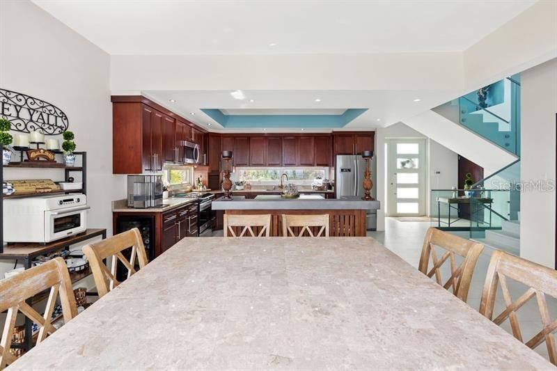 待售: $2,990,000 (3 贝兹, 2 浴室, 3800 平方英尺)