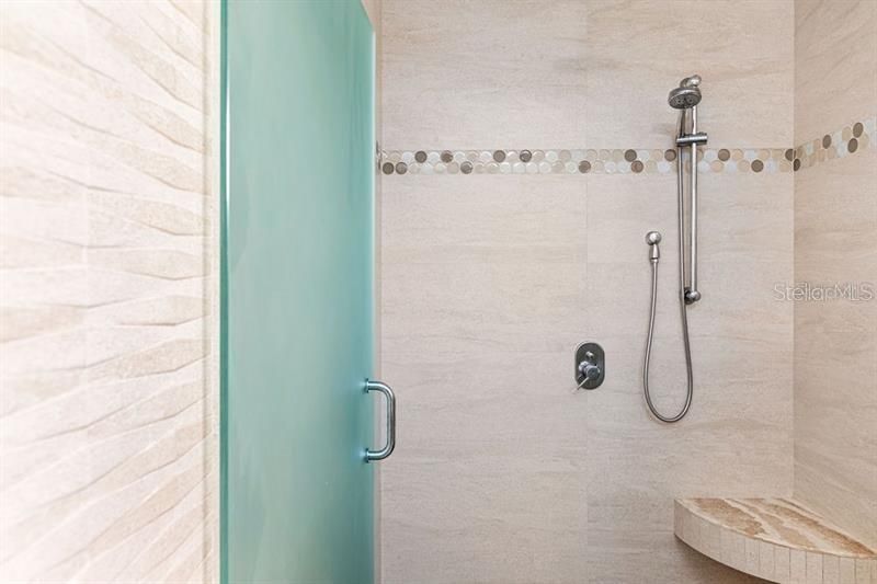 待售: $2,990,000 (3 贝兹, 2 浴室, 3800 平方英尺)