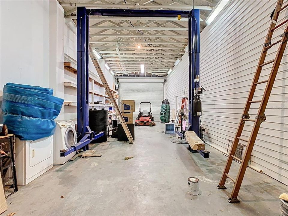 For Sale: $1,149,000 (5 beds, 4 baths, 4382 Square Feet)