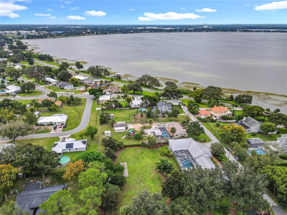 For Sale: $1,149,000 (5 beds, 4 baths, 4382 Square Feet)