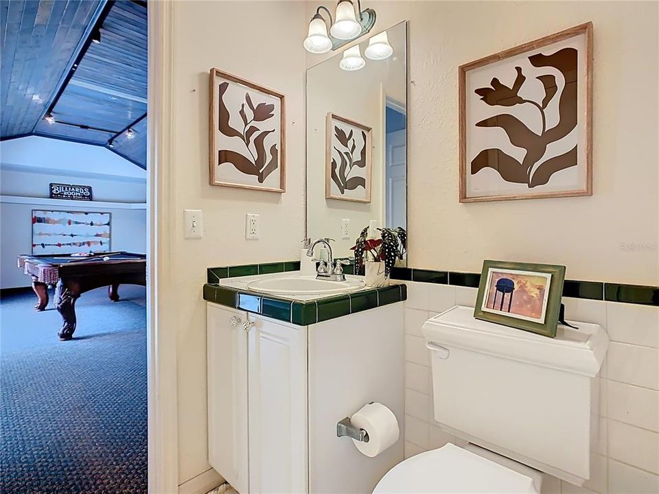 For Sale: $1,149,000 (5 beds, 4 baths, 4382 Square Feet)