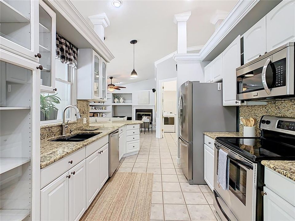 For Sale: $1,149,000 (5 beds, 4 baths, 4382 Square Feet)