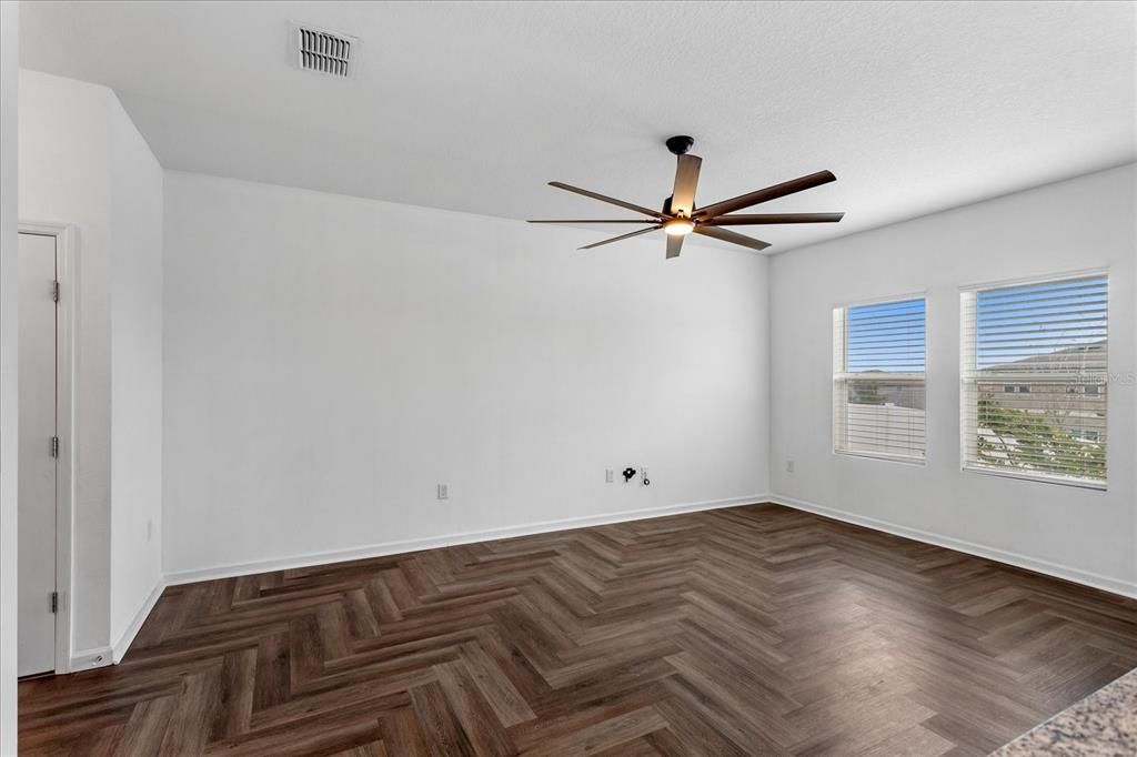 For Sale: $499,000 (4 beds, 3 baths, 2408 Square Feet)