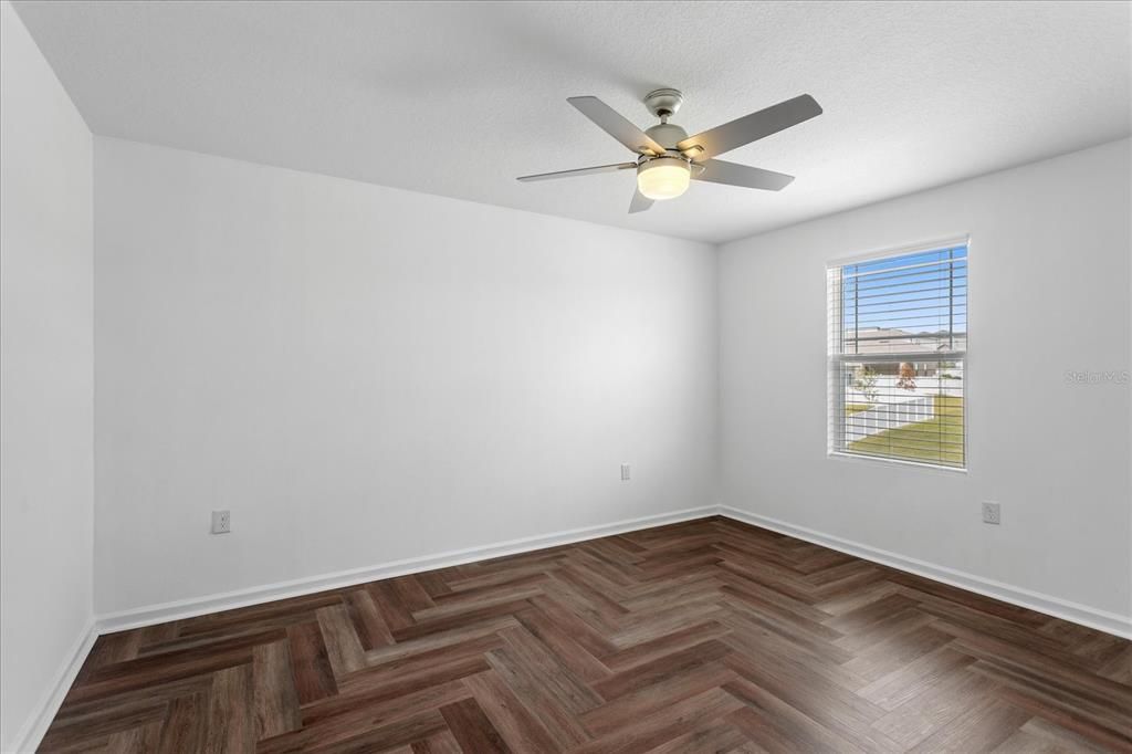 For Sale: $499,000 (4 beds, 3 baths, 2408 Square Feet)