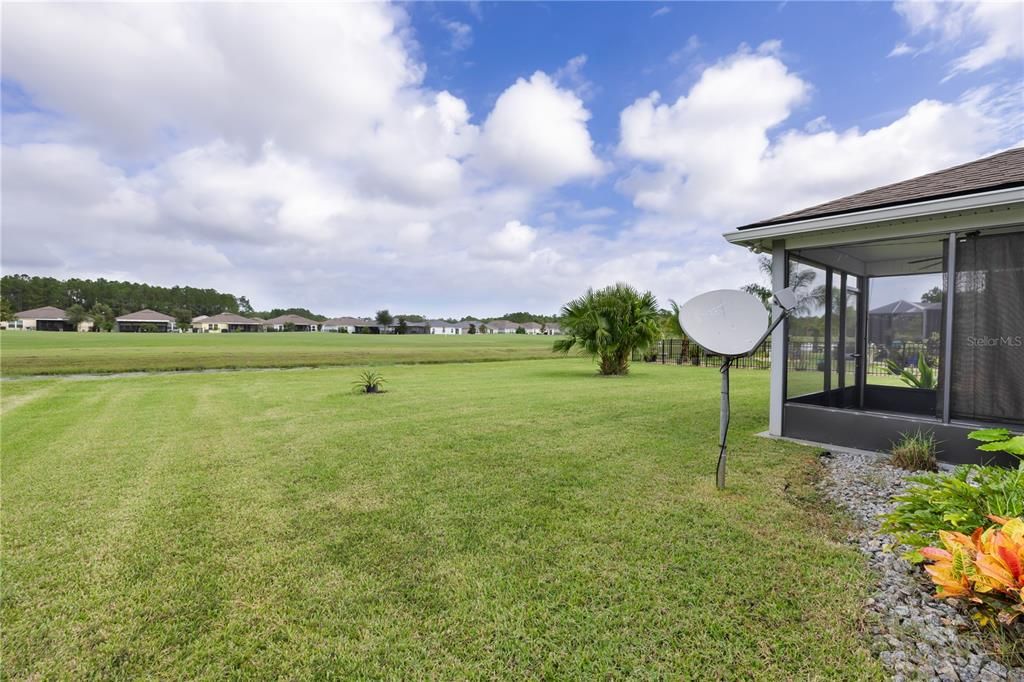 For Sale: $344,900 (4 beds, 2 baths, 1874 Square Feet)