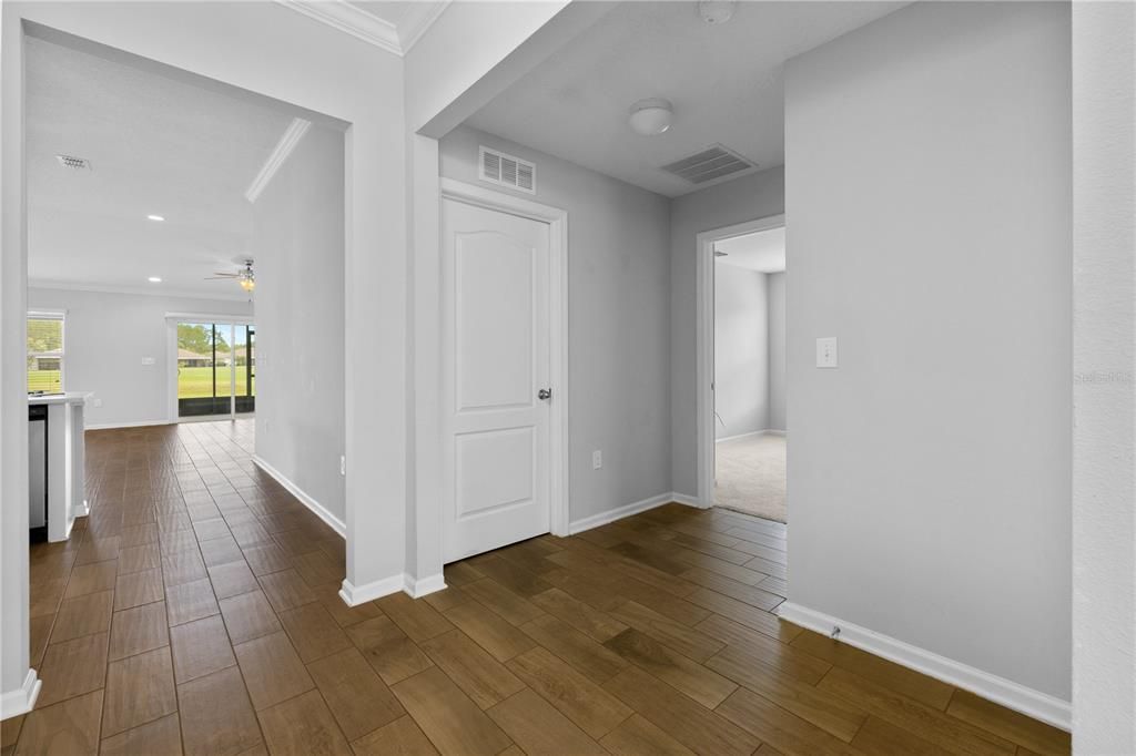 For Sale: $344,900 (4 beds, 2 baths, 1874 Square Feet)