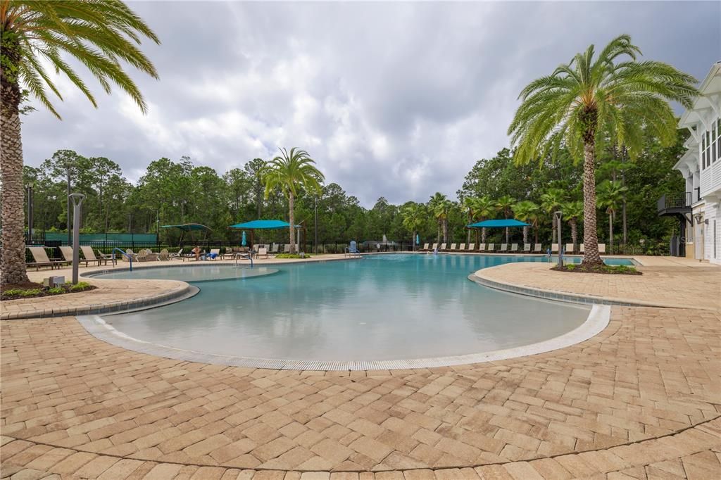 For Sale: $344,900 (4 beds, 2 baths, 1874 Square Feet)