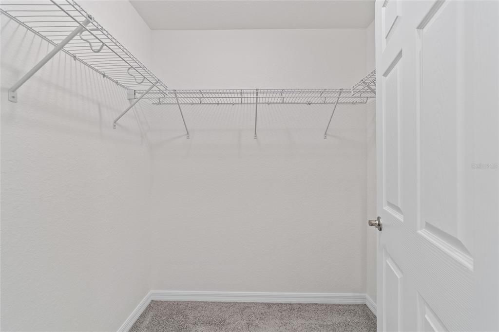 For Sale: $259,000 (3 beds, 2 baths, 1557 Square Feet)