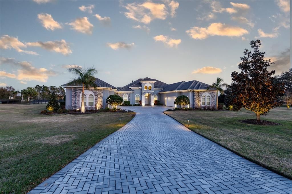 For Rent: $8,750 (4 beds, 5 baths, 4288 Square Feet)